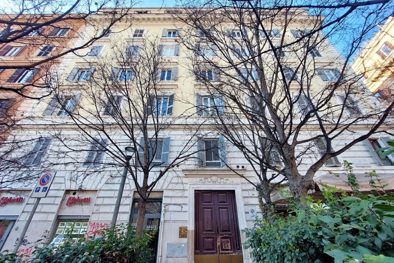 Domus Lou Elegante Appartamento In Trastevere Roma Luaran gambar